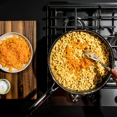 4,3 Liter fassende Hybrid-Sautépfanne mit Deckel