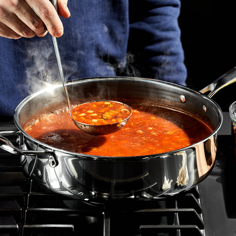 5 Litre Hybrid Deep Sauté Pan with Lid | HexClad EU