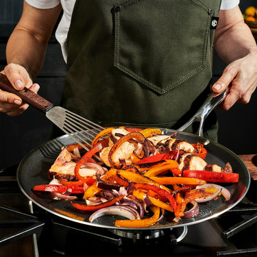 Gordon Ramsay – HexClad Cookware EU