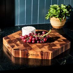 Charcuterie-Board aus Walnussholz