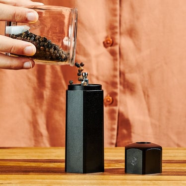 HexMill Salz- und Pfeffermühlen-Set für den Tisch